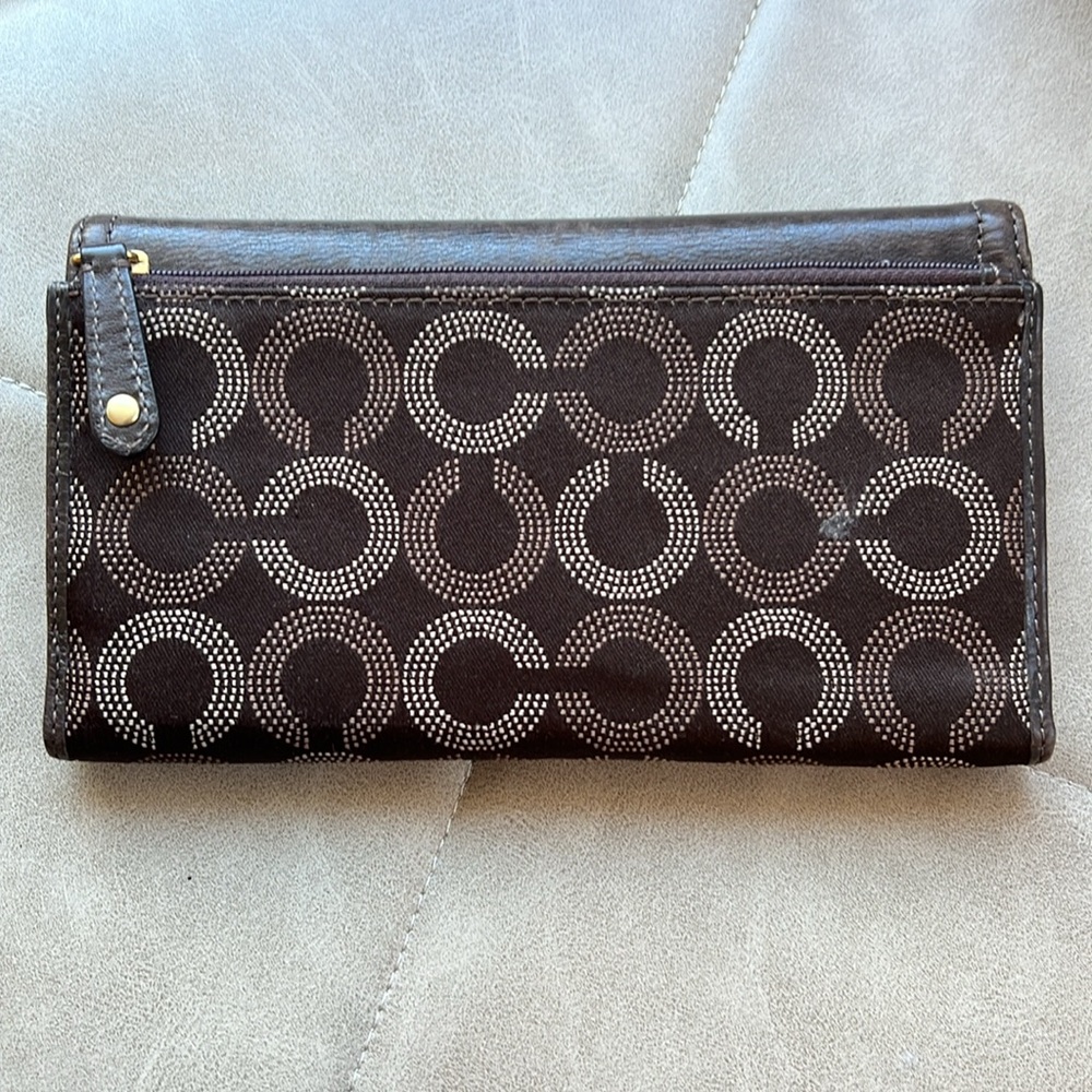 EUC COACH WALLET - Picture 3 of 11